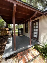 466 Milwaukee Ave in Orange Park, FL - Foto de edificio - Building Photo