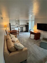 16 Dudley Ave in Newport, RI - Building Photo - Building Photo