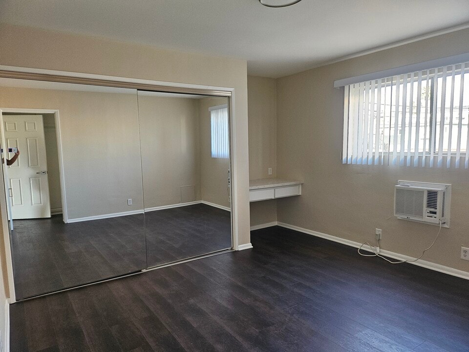 The Spot on 30th Street in Los Angeles, CA - Building Photo