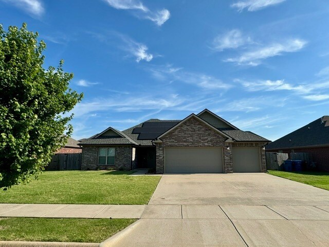 property at 2302 SW Cadwell Ave