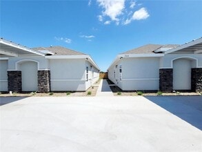 1723 Davenport St, Unit 4 in Weslaco, TX - Building Photo - Building Photo
