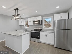 1006 Butler St in Chester, PA - Building Photo