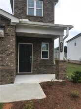 4024 Berry Farm Ct in Loganville, GA - Building Photo - Building Photo