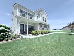 228 Monroe Fields Dr in Benson, NC - Building Photo - Building Photo