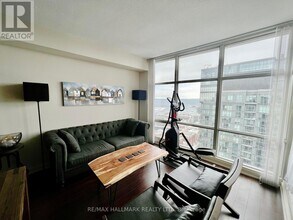 35-5335 Mariner Terrace in Toronto, ON - Building Photo - Building Photo