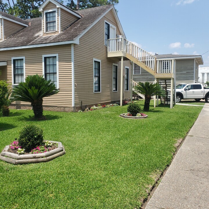 314 Julia St Photo