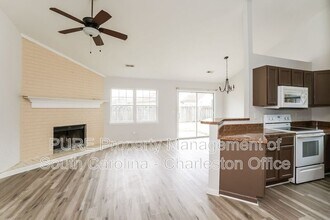 8684 Elsinore Ct in North Charleston, SC - Building Photo - Building Photo