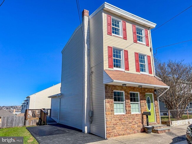 property at 105 7th St