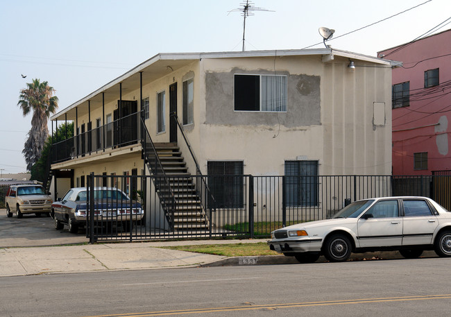 4331 W 147th St in Lawndale, CA - Foto de edificio - Building Photo