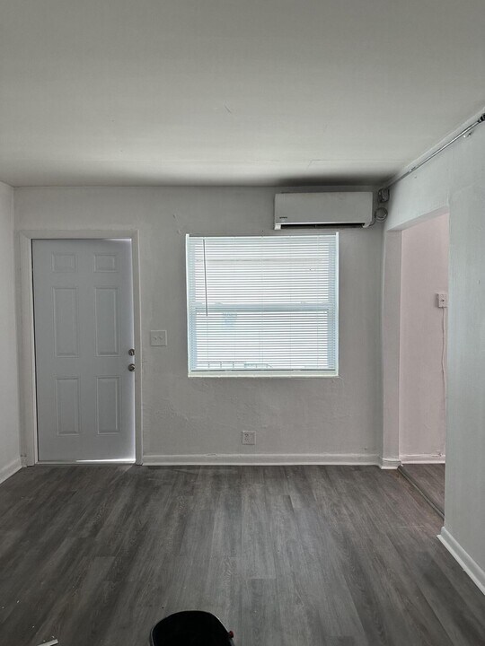 815 4th St in West Palm Beach, FL - Building Photo