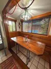 301 Broadway in Costa Mesa, CA - Foto de edificio - Building Photo