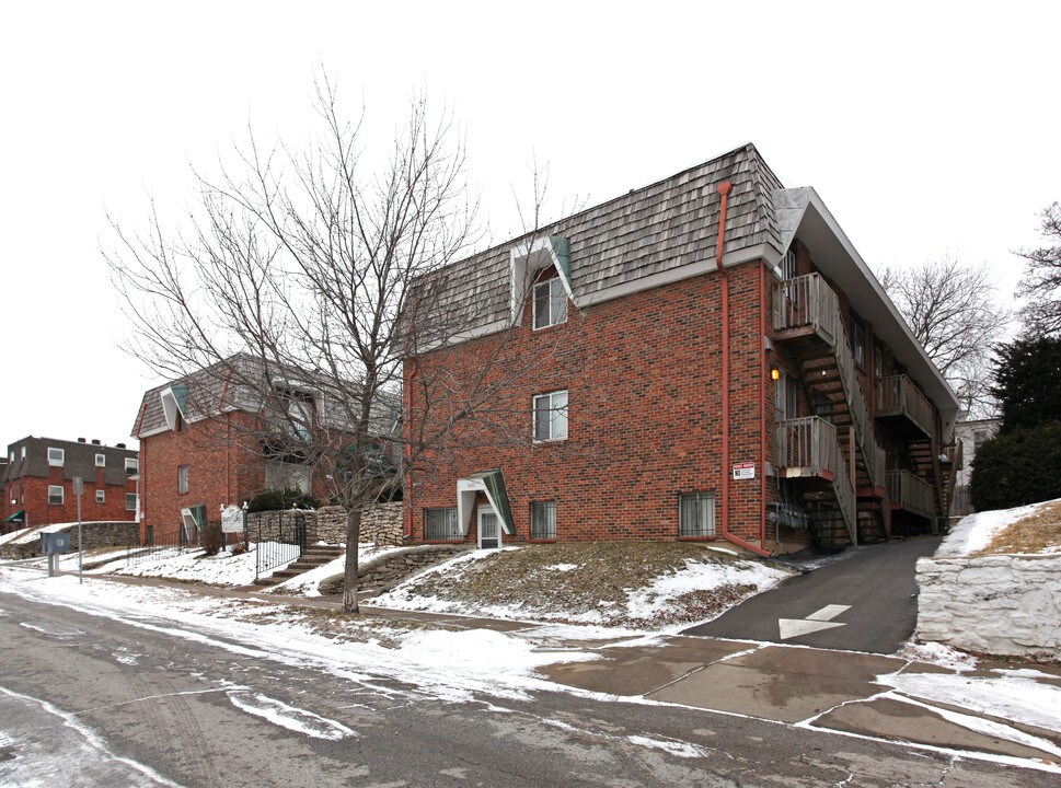 Aspen Village Apartments in Kansas City, MO - Foto de edificio