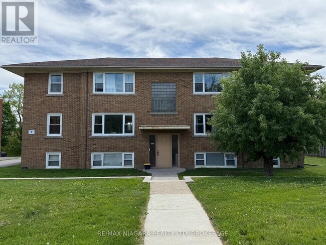 property at 9-9 Riverview Blvd