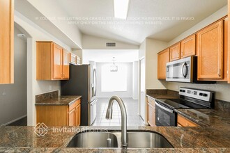 2237 E Aire Libre Ave in Phoenix, AZ - Foto de edificio - Building Photo