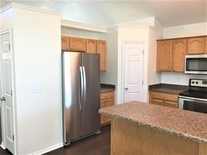 56 S 350 W in Clearfield, UT - Building Photo - Building Photo