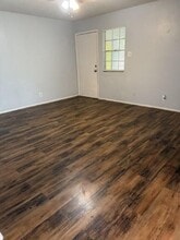 112 Cockerham St in Kyle, TX - Building Photo - Building Photo