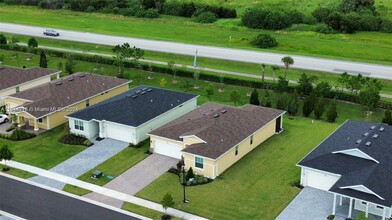 724 Veridian Cir NW in Palm Bay, FL - Building Photo - Building Photo