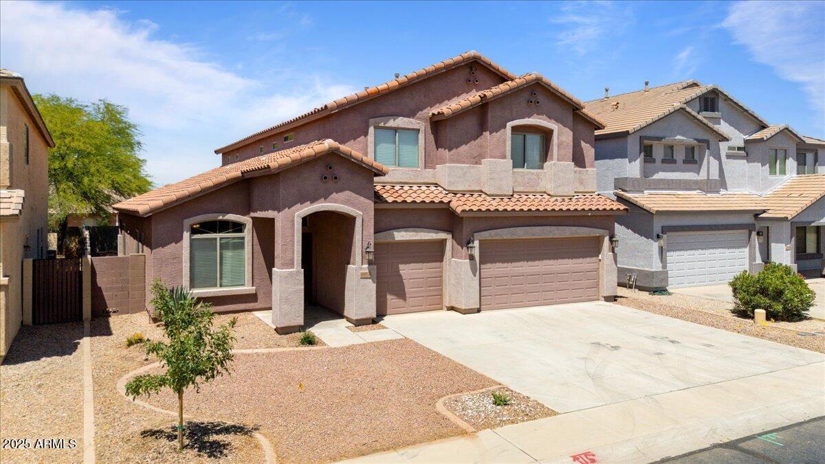 46024 W Amsterdam Rd in Maricopa, AZ - Building Photo