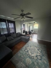 22 Westminster Dr in Shirley, NY - Building Photo - Building Photo