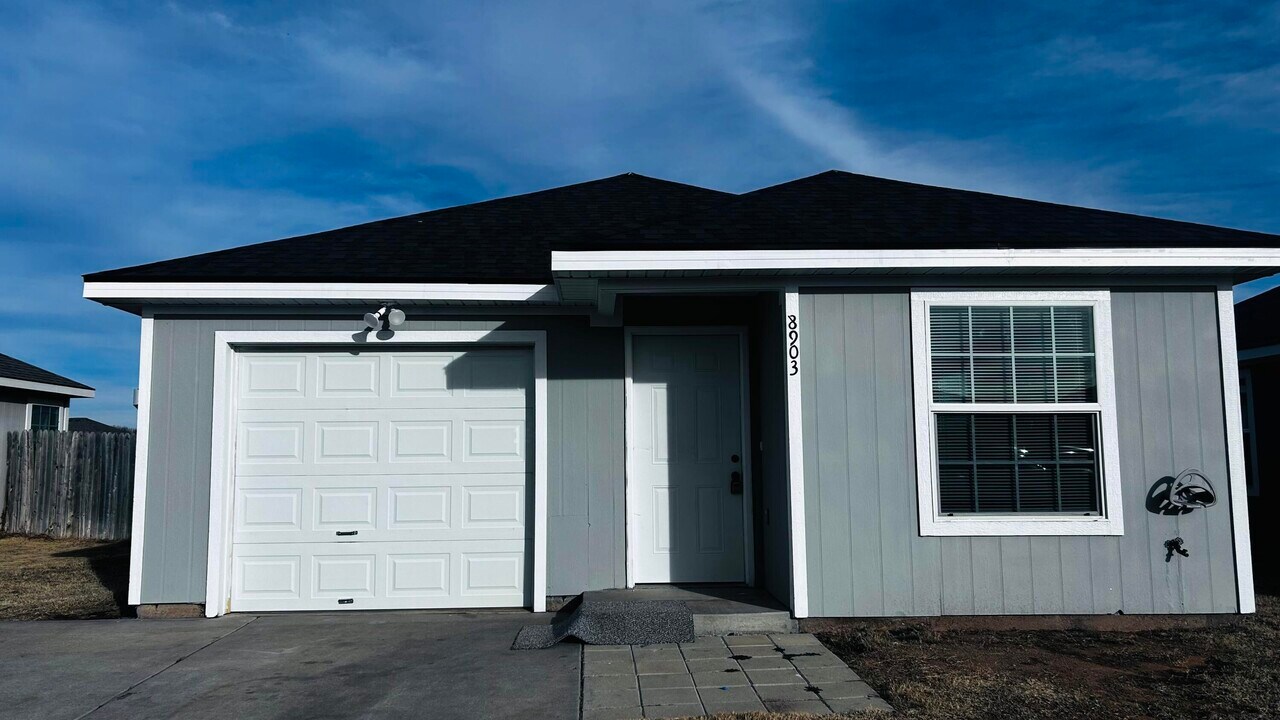 8903 Terrell Ave in Lubbock, TX - Building Photo