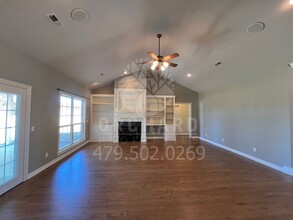 1513 Piazza Rd in Springdale, AR - Building Photo - Building Photo