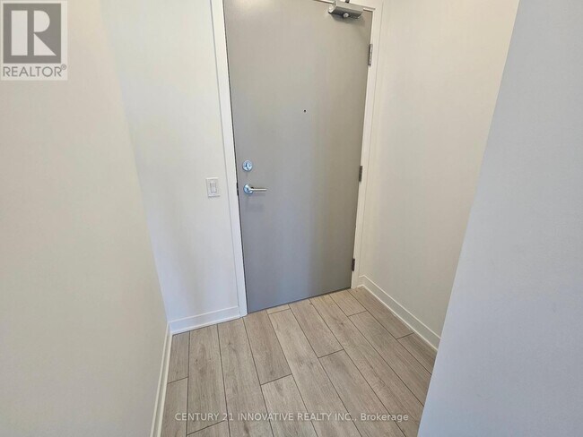 260-2260 Malta Ave. in Brampton, ON - Building Photo - Building Photo