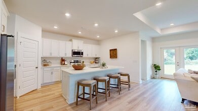 5316 Cornwall Dr in Milton, FL - Building Photo - Building Photo