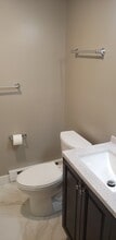814 Court St, Unit Unit H in Keene, NH - Building Photo - Building Photo
