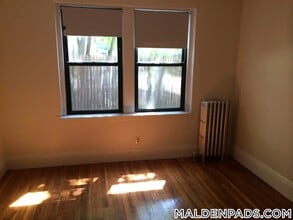 349 Pleasant St in Malden, MA - Building Photo - Building Photo