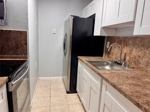 1186 Lake Terry Dr in West Palm Beach, FL - Building Photo - Building Photo