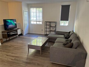 2981 NE 185th St in Aventura, FL - Building Photo - Building Photo