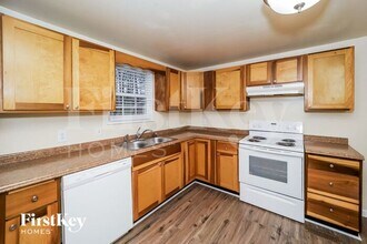 4423 Treeline Way in Douglasville, GA - Foto de edificio - Building Photo