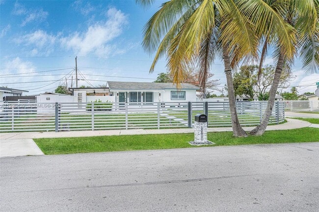 12001 SW 176th Terrace in Miami, FL - Building Photo - Building Photo