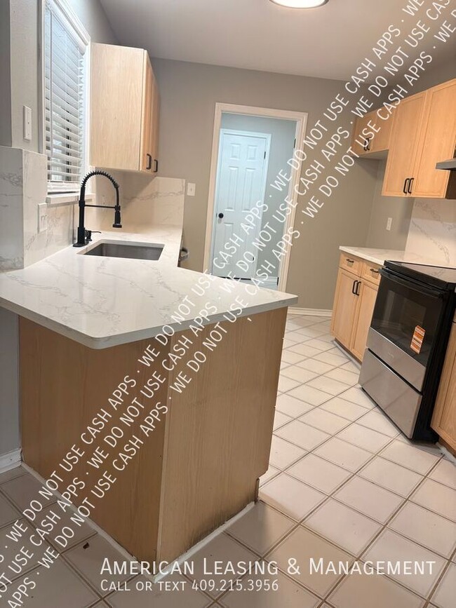 1515 Azalea Dr in Lufkin, TX - Building Photo - Building Photo
