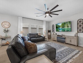 1123 Station Manor Ln in Tomball, TX - Building Photo - Building Photo