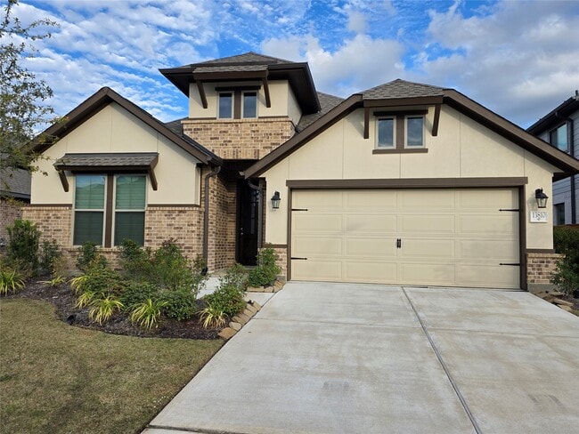 property at 13810 San Pasqual Pointe Dr