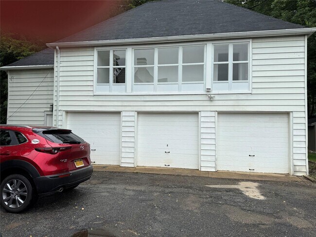 property at 75 Old Tappan Rd