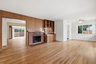 726 Primrose Ave in Placentia, CA - Building Photo - Building Photo