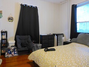 6 Bucknam St in Boston, MA - Foto de edificio - Building Photo