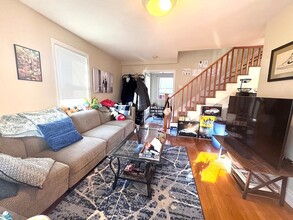 189 Jackson Rd in Newton, MA - Building Photo - Building Photo