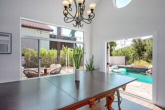 2554 Kirsten Lee Dr in Westlake Village, CA - Building Photo - Building Photo