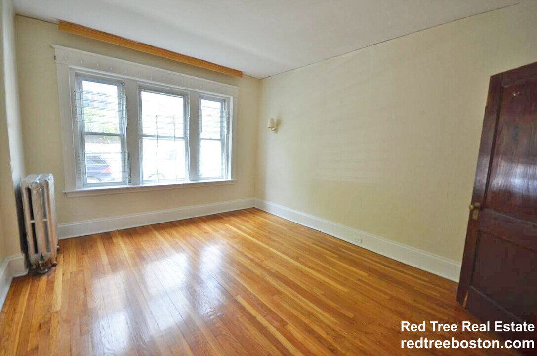 134 Englewood Ave in Boston, MA - Building Photo