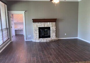 2621 SW 136th St in Oklahoma City, OK - Building Photo - Building Photo