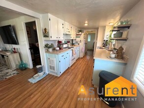 542 Pearl St in Medford, OR - Building Photo - Building Photo