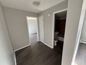 44 River Rd in Halifax, NS - Building Photo - Building Photo