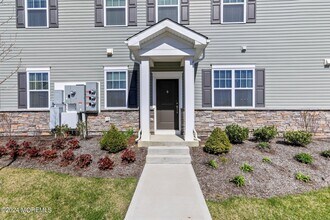22 Chapel Ln in Wall Township, NJ - Building Photo - Building Photo