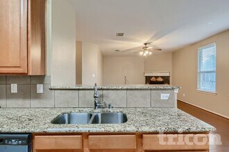 8217 Atherton St in Arlington, TX - Building Photo - Building Photo