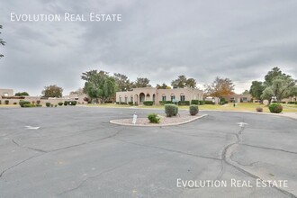 5865 E Thomas Rd in Scottsdale, AZ - Building Photo - Building Photo