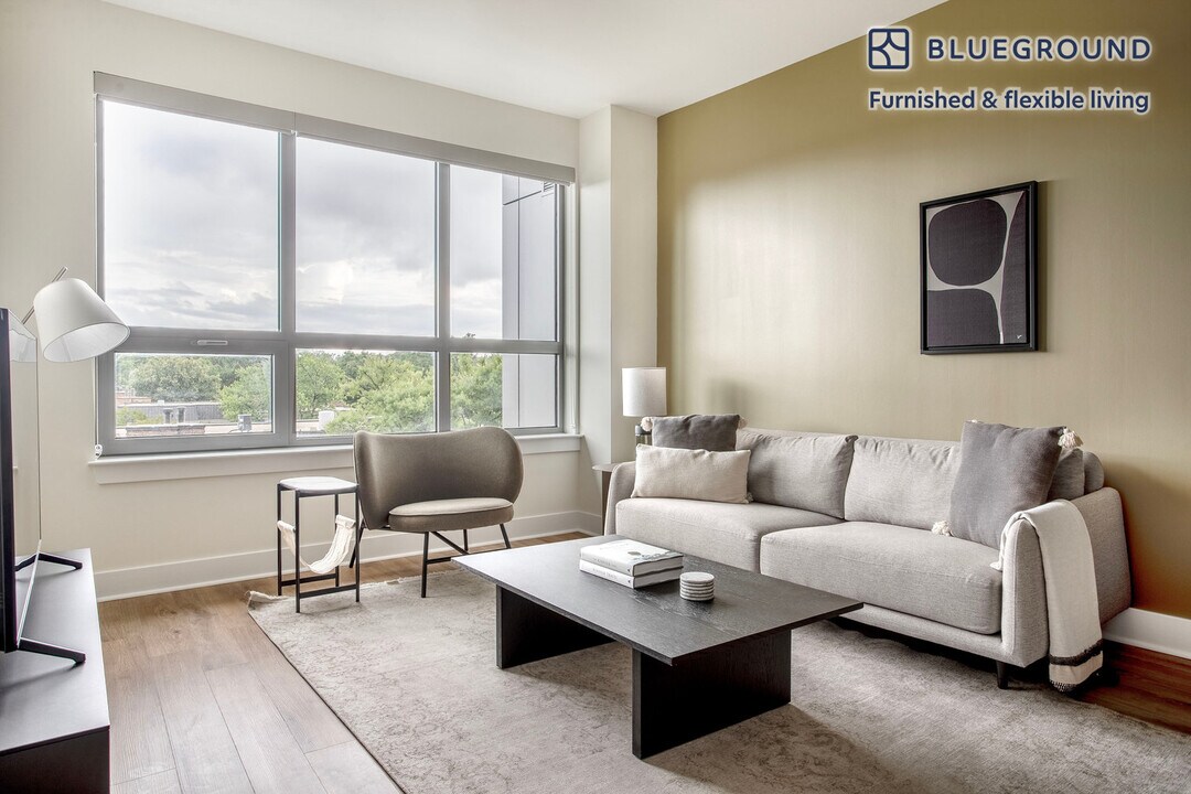 1446 S Grant St-Unit -FL5-ID692 in Arlington, VA - Building Photo