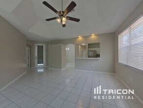 3026 Woodland Fern Dr in Parrish, FL - Building Photo - Building Photo
